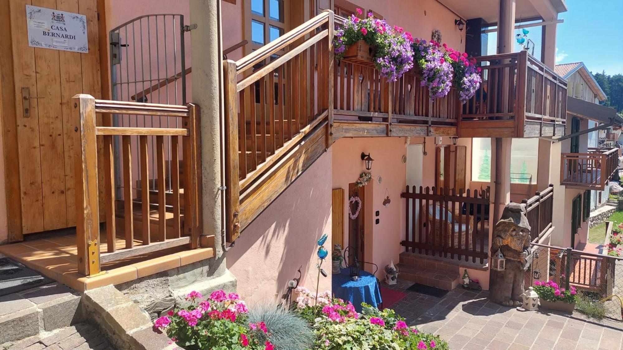 L'Antica Canonica Di Casa Bernardi, Wi-Fi Posto Auto Pet Friendly เตรนโต ภายนอก รูปภาพ